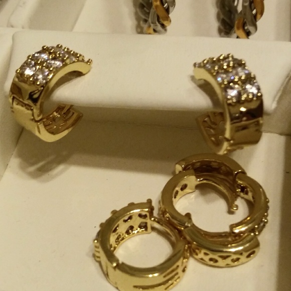 EARRINGS - Picture 2 of 6